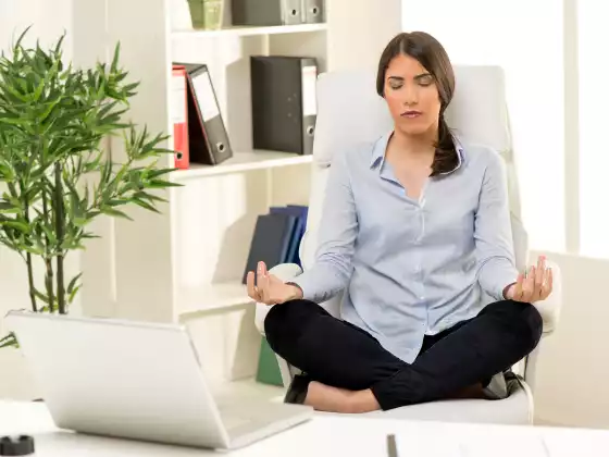 A Mindful Approach to Dealing with Stress - Multilingual