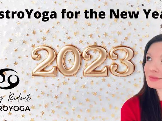 2023 年新年 AstroYoga