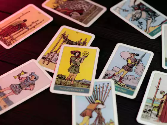 Intuitive Tarot Card Reading for All Levels