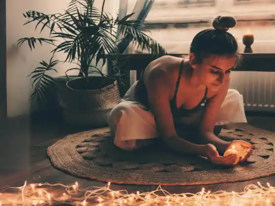 Restorative Healing Yoga - Yoga per la cura di sé (sessione di prova)