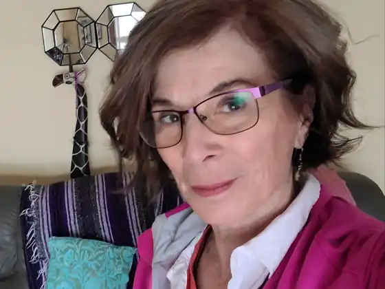Karen Egoff,
Expert at Soulful Summit 2023: 내면의 여정, 시작하세요!